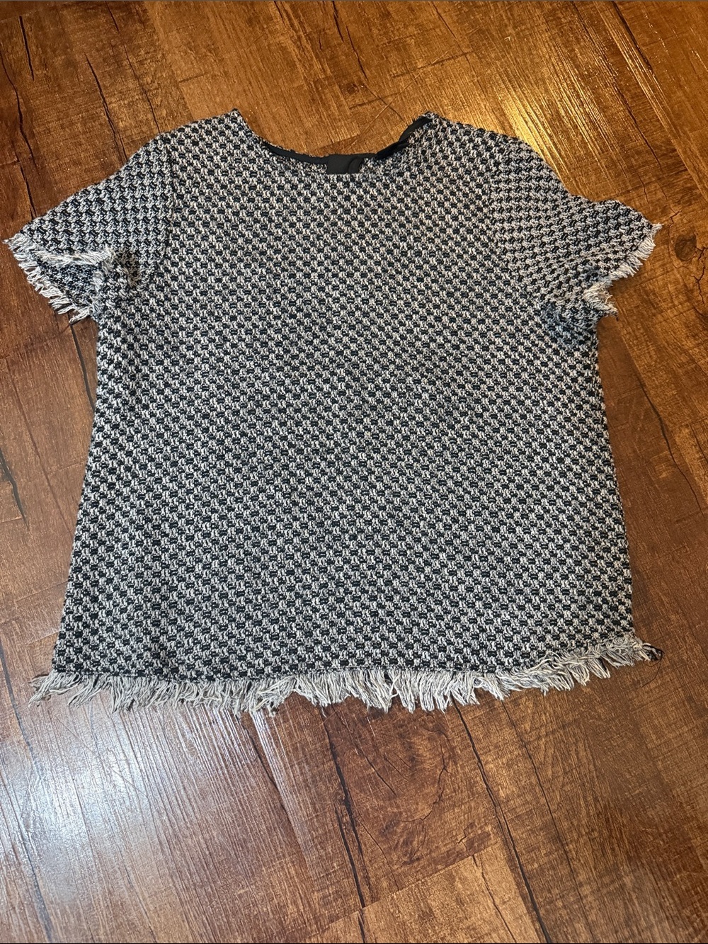 Who What Wear Black & White Textured Short Sleeve Top